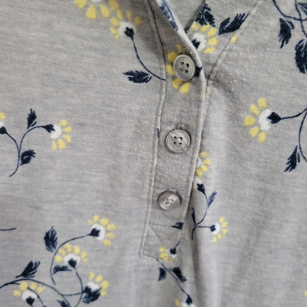 Floral Print Blouses in Gray and Yellow - Picture 10 of 12